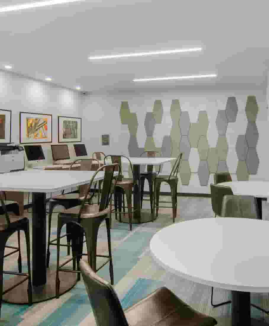 Computer and Print Bar at RISE on 9th